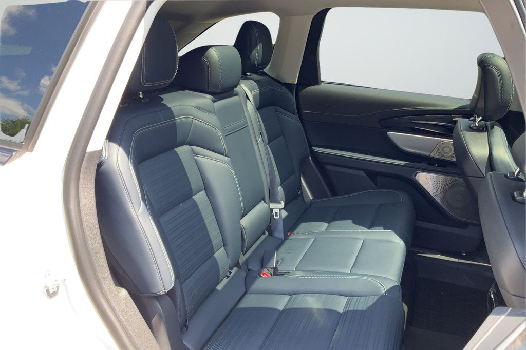 Used 2025 Lincoln Nautilus Reserve AWD/4WD image 20