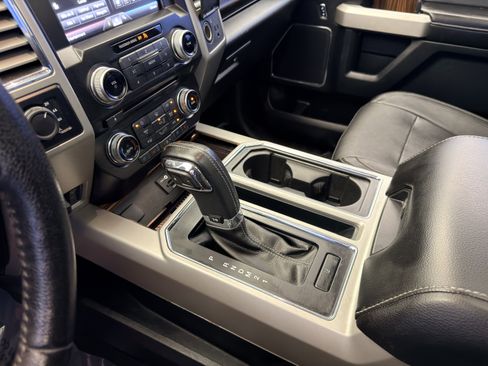 Used 2015 Ford F150 Lariat w/ Equipment Group 502A Luxury image 23