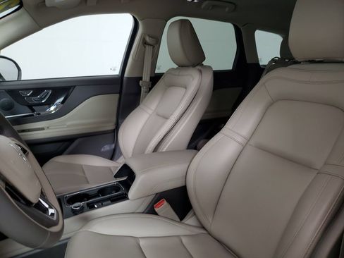 Certified 2024 Lincoln Corsair AWD image 22