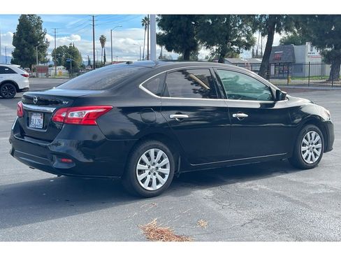 Used 2017 Nissan Sentra SV image 7