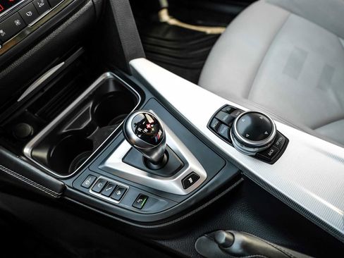 Used 2015 BMW M3 RWD image 22
