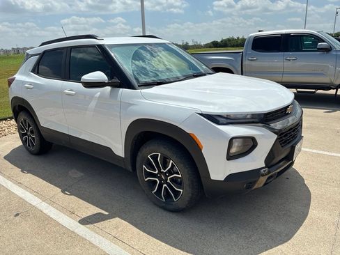 Used 2023 Chevrolet TrailBlazer ACTIV AWD/4WD image 1