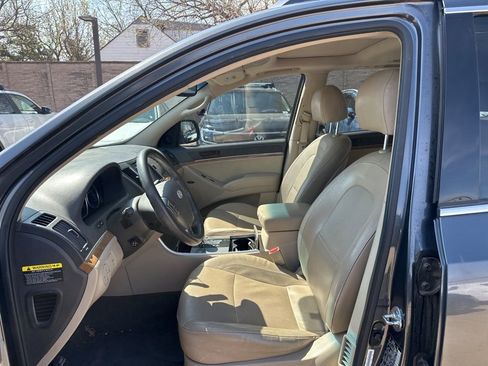 Used 2012 Hyundai Veracruz Limited w/ Navigation Pkg image 12