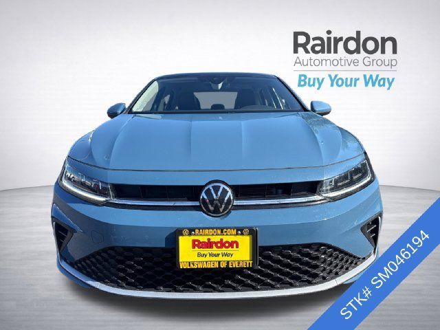Used 2025 Volkswagen Jetta SE FWD image 2