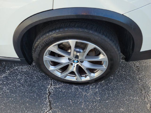 Used 2021 BMW X5 xDrive40i w/ Premium Package 2 AWD/4WD image 6