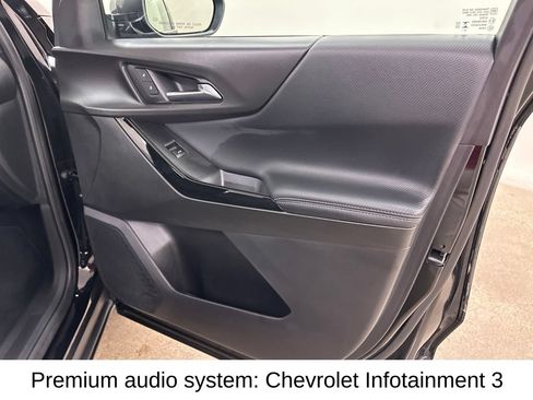 Used 2025 Chevrolet Equinox LT FWD image 21