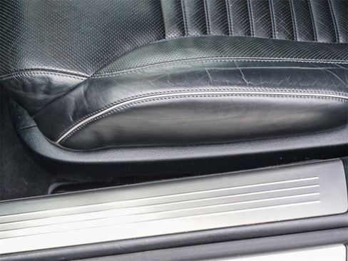 Used 2013 Mercedes-Benz SL 550 image 17