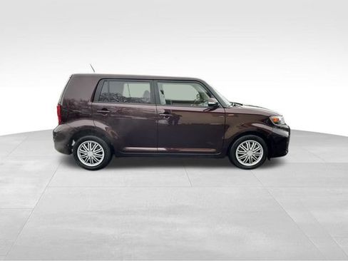Used 2014 Scion xB image 17