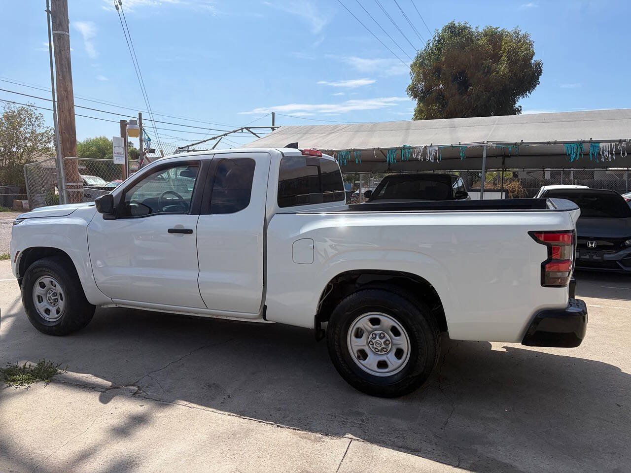 Used 2025 Nissan Frontier S w/ S Utility Package RWD image 2