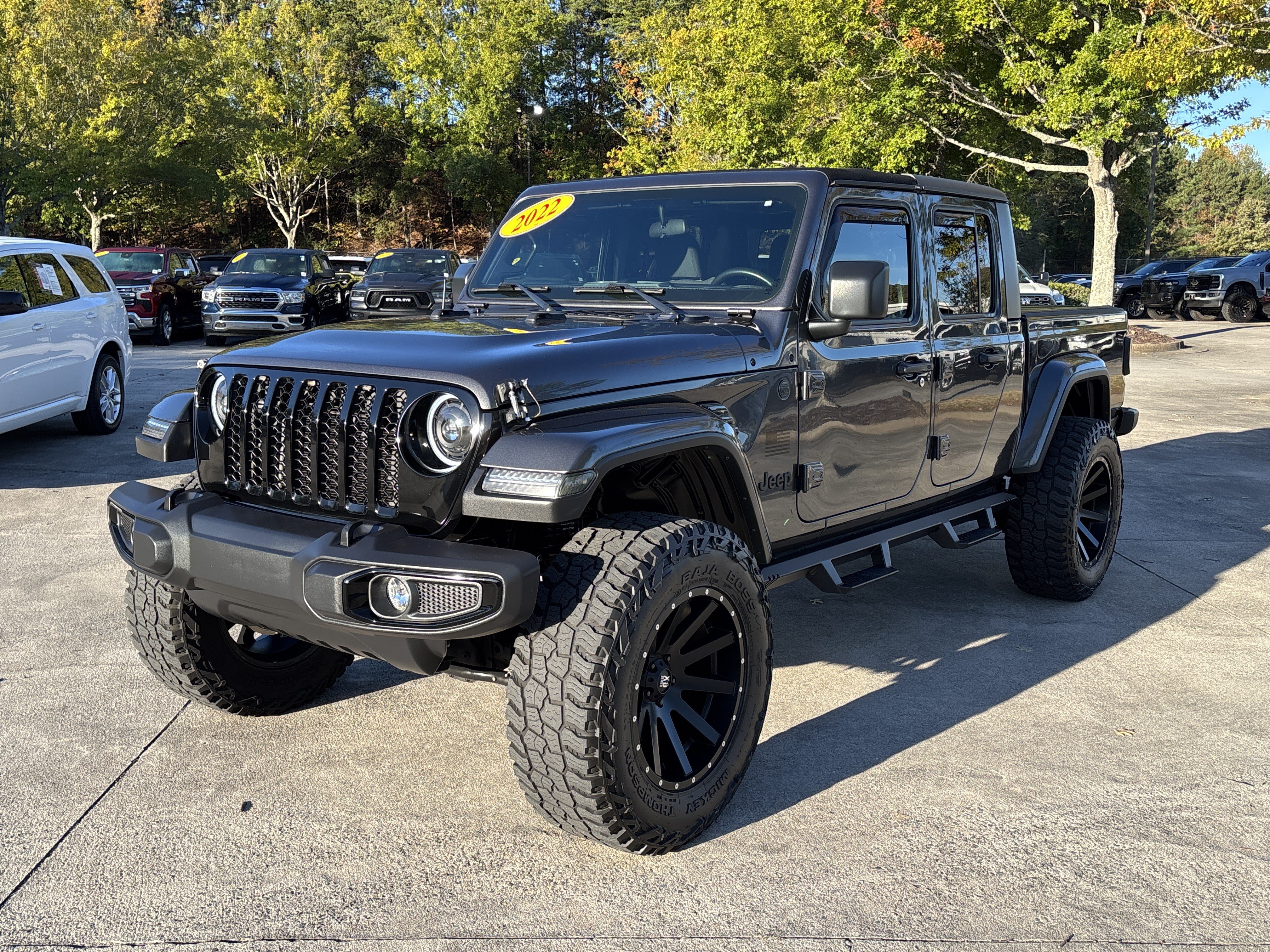 Used 2022 Jeep Gladiator Sport AWD/4WD image 3