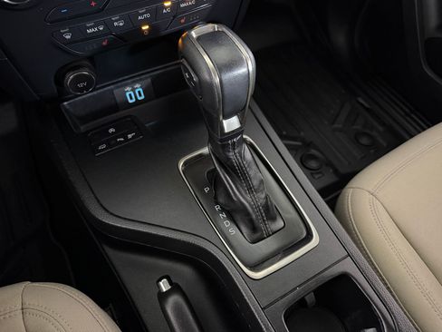 Used 2019 Ford Ranger XLT w/ Equipment Group 302A Luxury RWD image 14