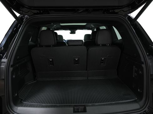 New 2026 Buick Enclave Avenir w/ Super Cruise Package image 12