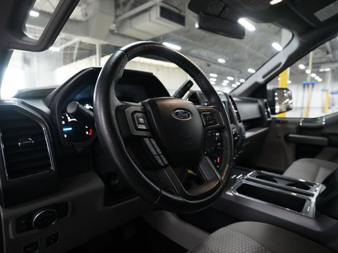 Used 2018 Ford F150 XLT w/ Equipment Group 302A Luxury AWD/4WD image 8