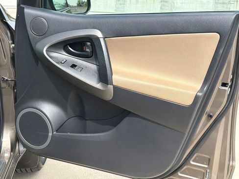 Used 2011 Toyota RAV4 4WD w/ Preferred Premium Pkg image 9