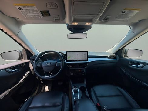 Used 2024 Ford Escape Platinum AWD/4WD image 22