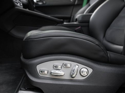 New 2026 Porsche Macan GTS image 22