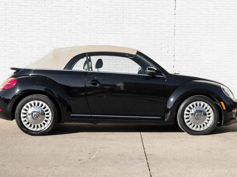 Used 2014 Volkswagen Beetle 1.8T image 6