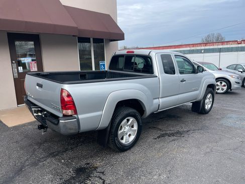 Used 2008 Toyota Tacoma PreRunner image 5