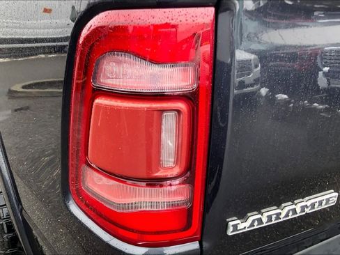 Used 2019 RAM 1500 Laramie image 24