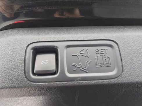 Used 2022 Ford Expedition Max Limited image 53