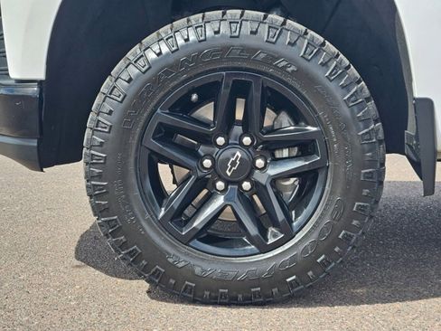 Used 2021 Chevrolet Silverado 1500 Custom Trail Boss image 24