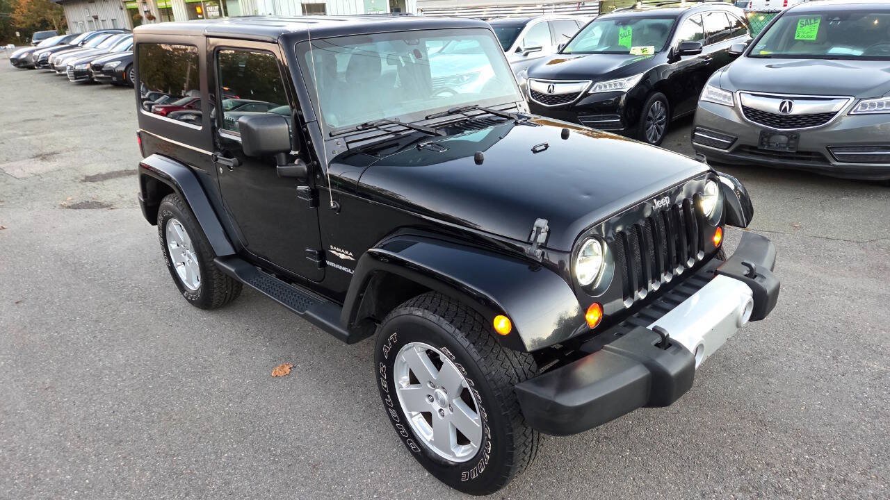 Used 2012 Jeep Wrangler Sahara w/ Dual Top Group AWD/4WD image 19