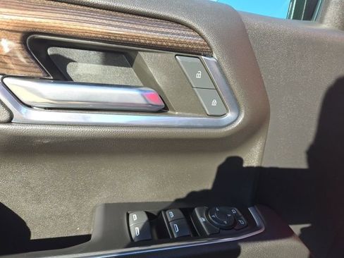 Certified 2023 Chevrolet Silverado 1500 LT w/ Z71 Off-Road Package image 10