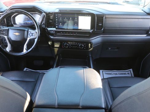 Used 2024 Chevrolet Silverado 3500 LTZ w/ LTZ Convenience Package image 16