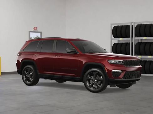 New 2025 Jeep Grand Cherokee Limited w/ Black Appearance Package image 7