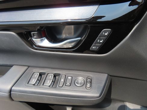 Used 2025 Honda CR-V EX-L image 13