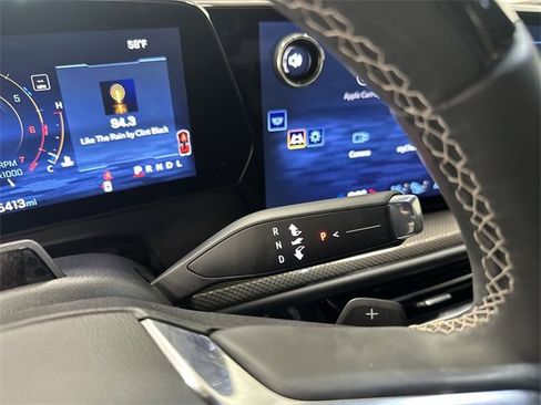 Used 2025 Chevrolet Traverse High Country image 38