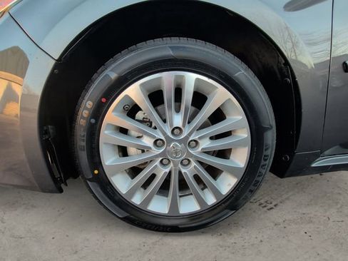 Used 2014 Toyota Avalon XLE Touring image 14