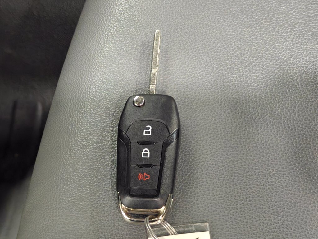 Used 2023 Ford F150 XL AWD/4WD image 9