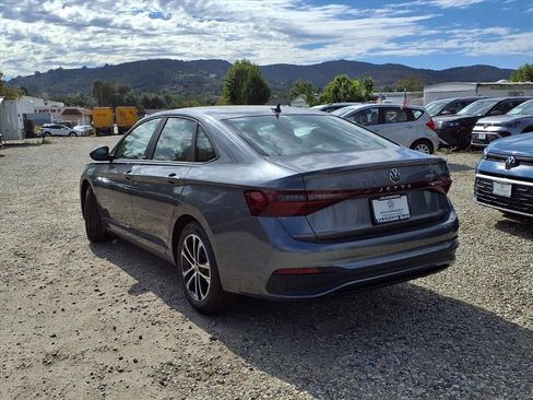 New 2025 Volkswagen Jetta Sport FWD image 5