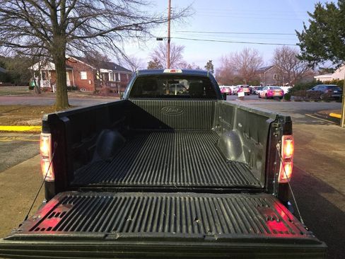 Used 2013 Ford F150 XLT w/ Mid Equipment Group image 4