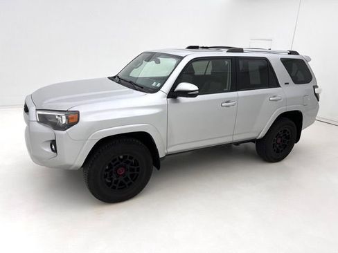 Used 2022 Toyota 4Runner SR5 Premium w/ TRD Black Wheel Package (TMS) AWD/4WD image 9