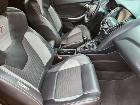 Used 2015 Ford Focus ST w/ Equipment Group 401A FWD image 17