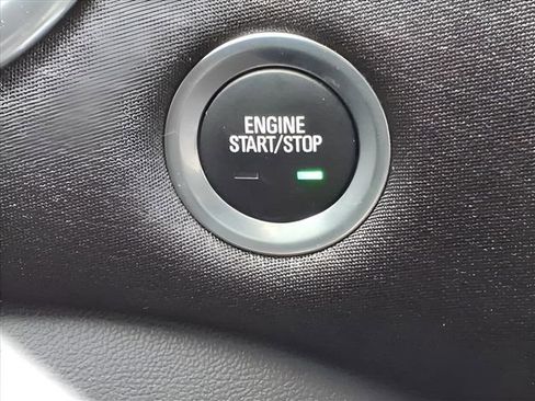 Used 2020 Chevrolet Malibu LT image 28