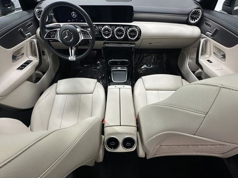 Certified 2025 Mercedes-Benz CLA 250 image 25
