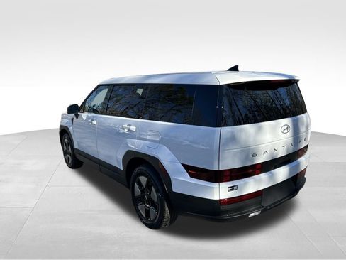 Used 2026 Hyundai Santa Fe SE image 3