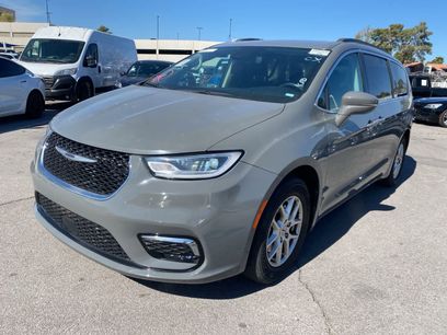 Used 2022 Chrysler Pacifica Touring-L