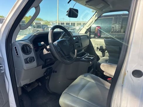 Certified 2023 Ford E-450 and Econoline 450 Super Duty w/ Power Windows & Locks Group image 2