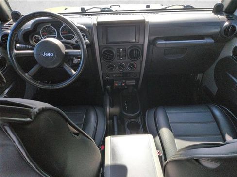 Used 2009 Jeep Wrangler Unlimited Rubicon w/ Trailer Tow Group image 15