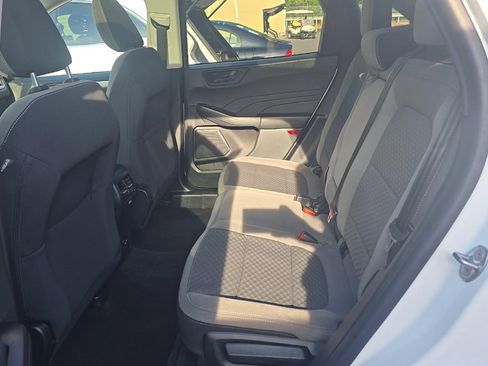 Used 2022 Ford Escape SE w/ SE Sport Appearance Package FWD image 8