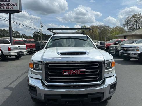 Used 2018 GMC Sierra 3500 4x4 Crew Cab w/ Sierra Convenience Package image 2