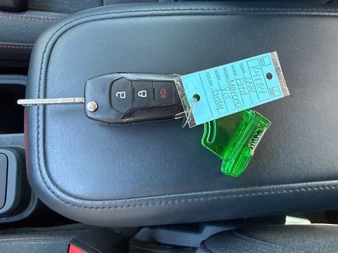 Used 2024 Ford Maverick XLT FWD image 14