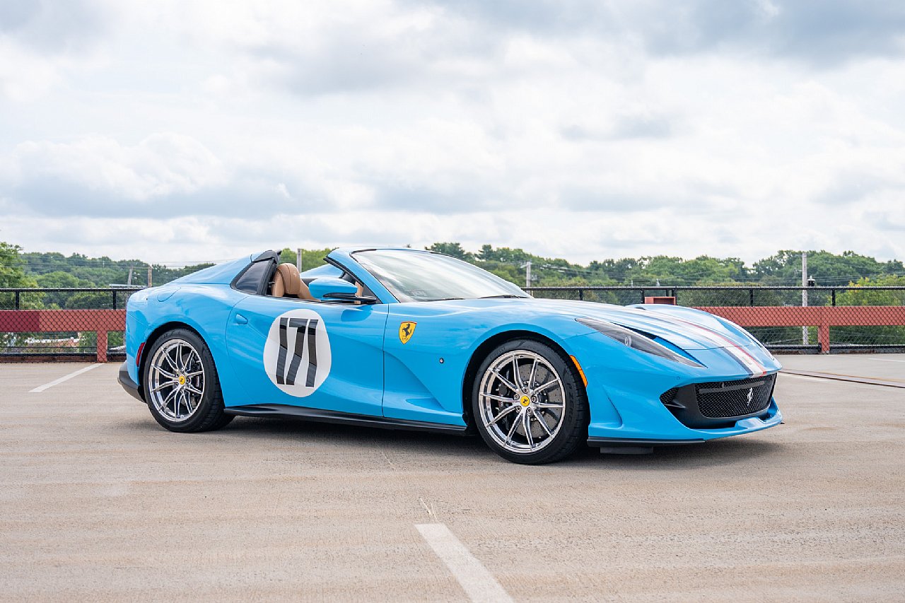 Used 2022 Ferrari 812 GTS RWD image 9
