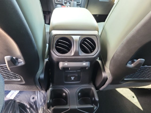 New 2027 Jeep Gladiator Mojave AWD/4WD image 9