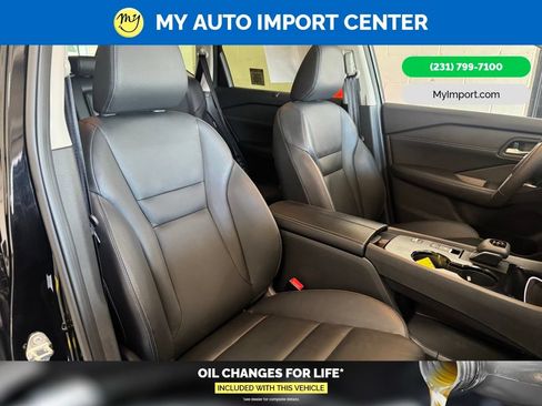 Used 2024 Nissan Rogue SL w/ SL Premium Package FWD image 32