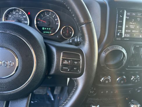 Used 2018 Jeep Wrangler Unlimited Sport S image 22